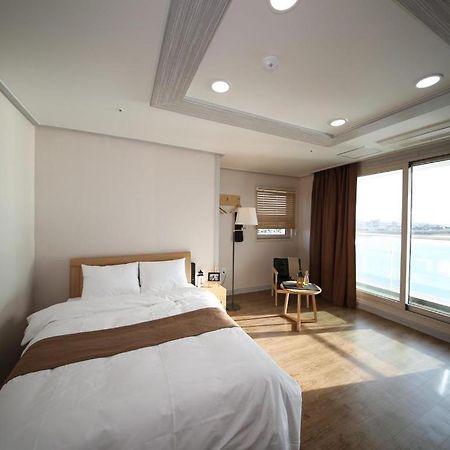 Hotel Aroha Jeju Seogwipo Exterior foto