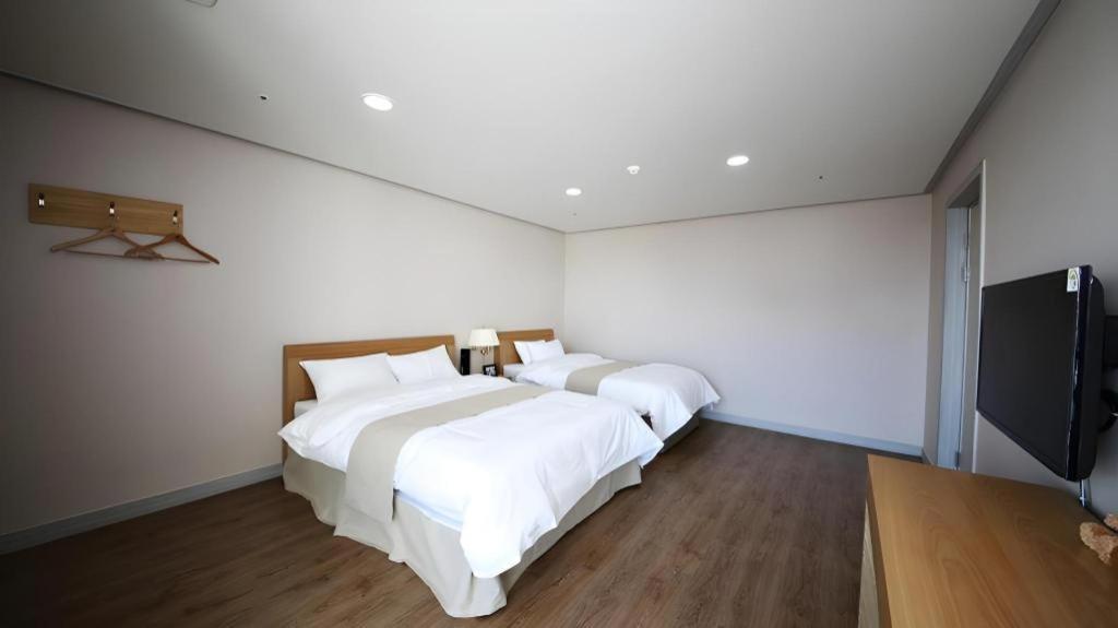 Hotel Aroha Jeju Seogwipo Exterior foto